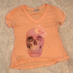 Wildfox pink v neck t shirt with skull graphic